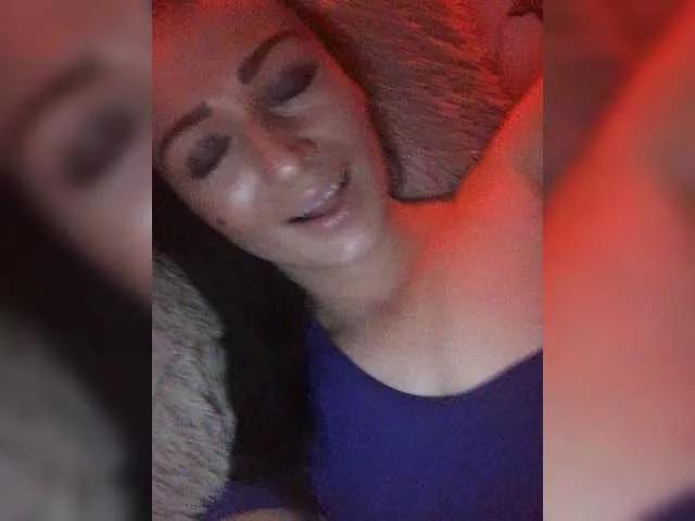 Offline -Passionate- on BongaCams