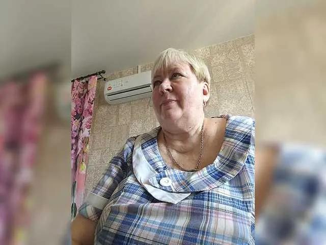 Offline Alena61 on BongaCams