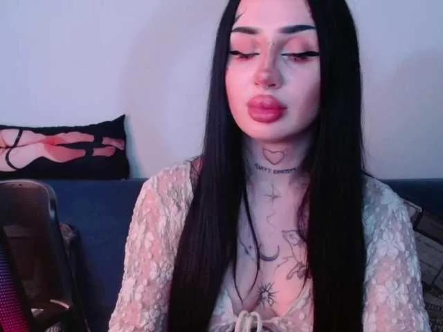 Offline Alisa-tattoogirl on BongaCams