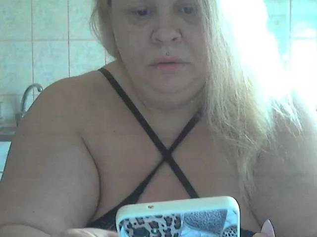 Offline AriannaMilf on BongaCams