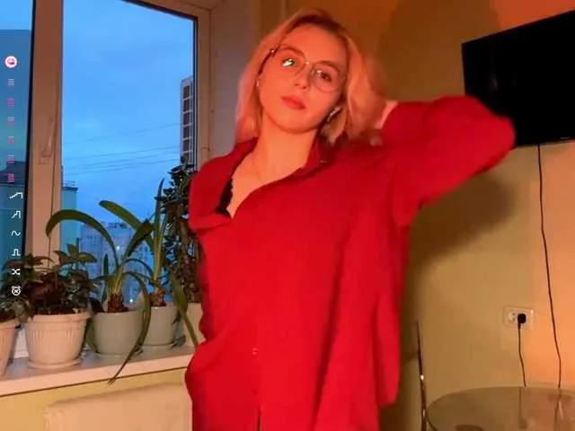 Offline CarenPoellnitz on BongaCams