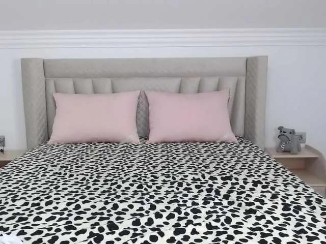 Offline catwoman90 on BongaCams