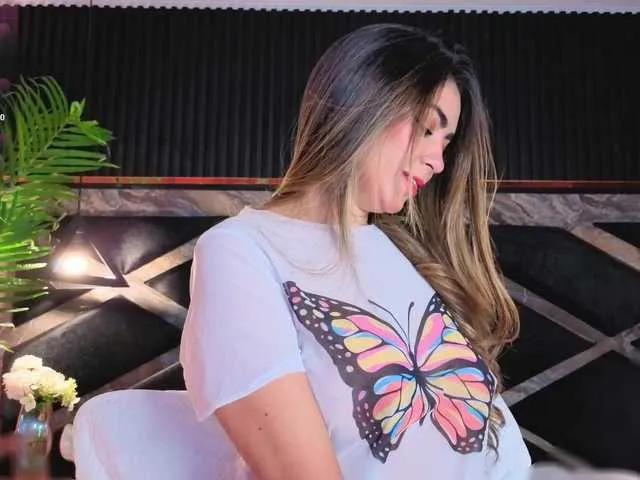 BongaCams CristalHeart is Freechat CristalHeart — I definitly love gentlemans, i love be treat like a queen cause i am for sure, i love when people is open with me in the same way that i am, lets take some time to meet each other cause my expertise its give u a girlfriend experience. im also horny as...