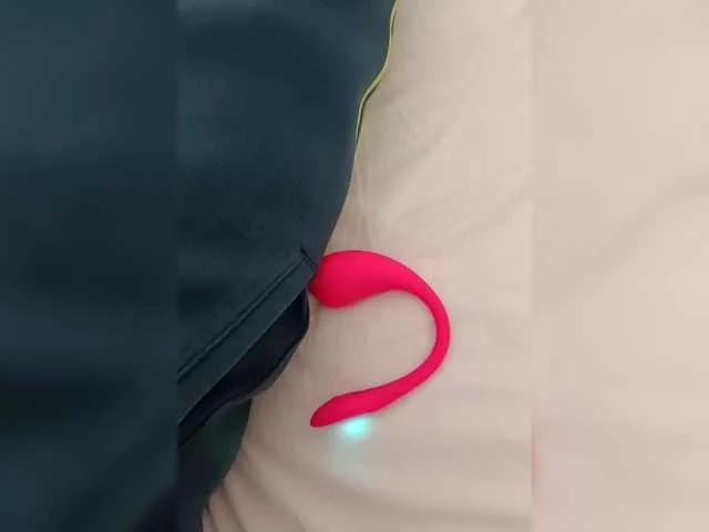 Offline eluk on BongaCams