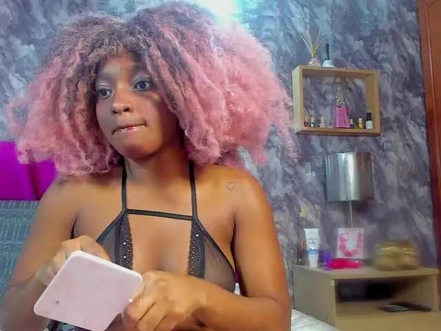 EMMAPARIS on BongaCams 