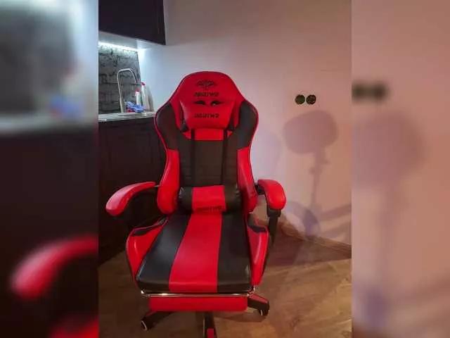 Offline Janochka666 on BongaCams