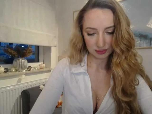 BongaCams JulietteGlow is Freechat JulietteGlow — I like everything what's sensual, a bit of femdom, I'm curious about fetishes, I love watching and being watched