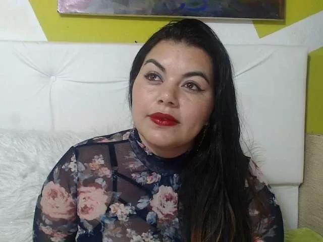 Offline karla-green on BongaCams