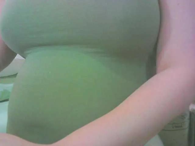 KeepmepregO — Dirty talk make me feel im special