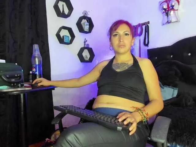 kimalissa — juegos duros, fuerte y muy calientes. 
hard, strong and very hot games.