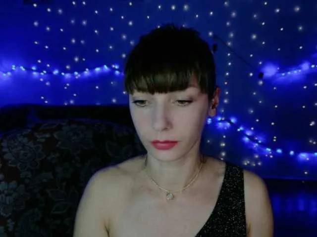 Offline Lady-Caroline on BongaCams