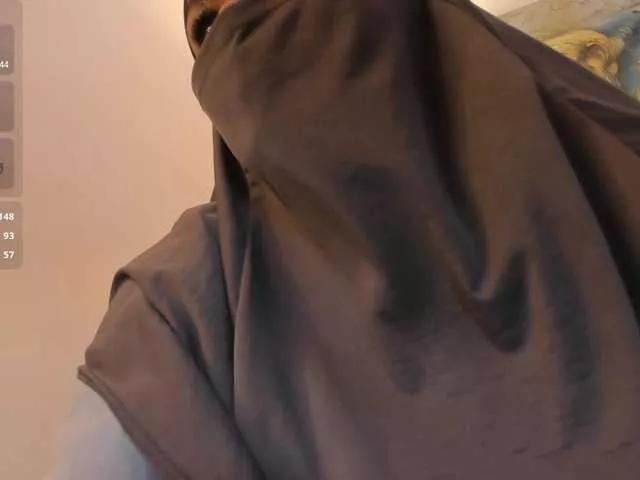 Offline Layla-arabelle on BongaCams