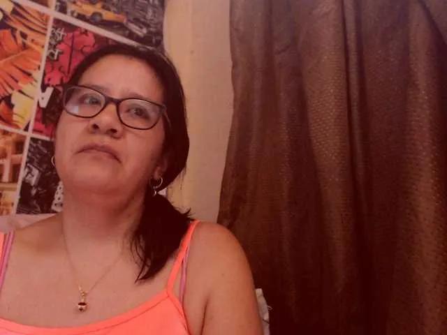 lucyLUxxx — real kings  know make a lady happy not talkers