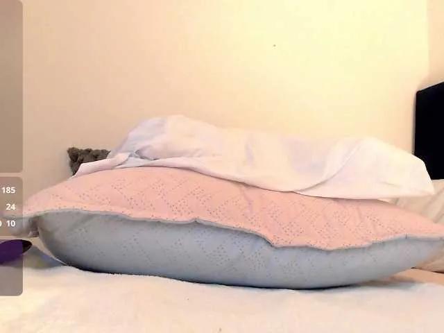 Offline maidebram on BongaCams