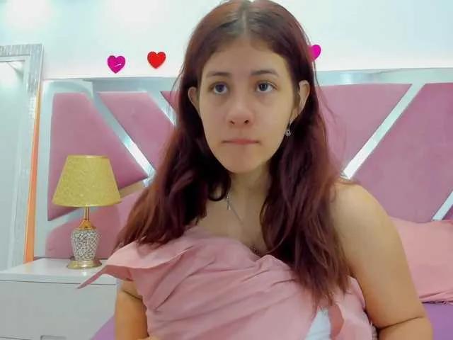 Offline miaqueen021 on BongaCams