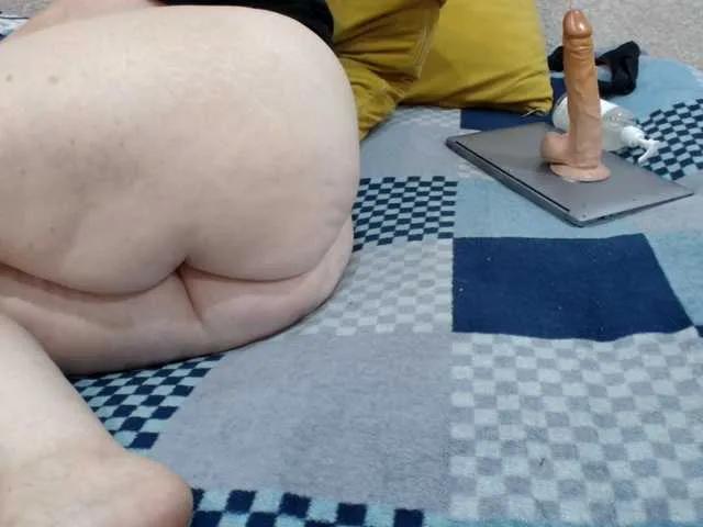 Freechat MILAax on BongaCams