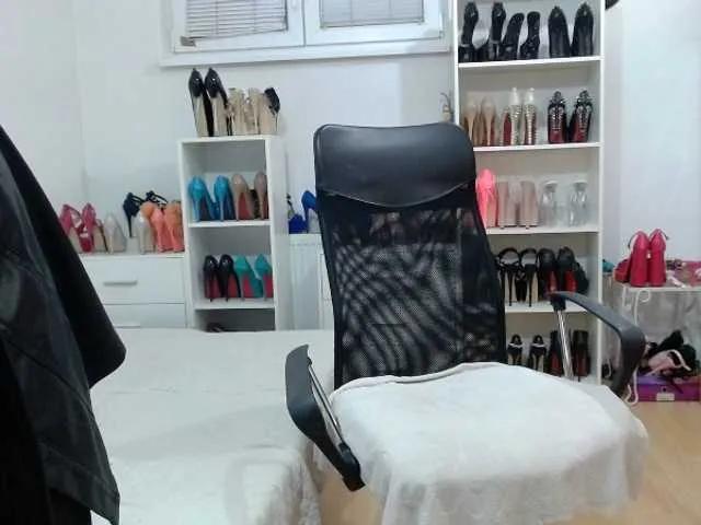 MisstressSabi — Tips and slaves ,submissive men,tokens sound