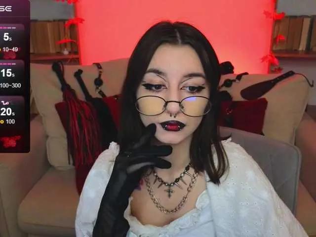 Offline MistressMarcelline on BongaCams