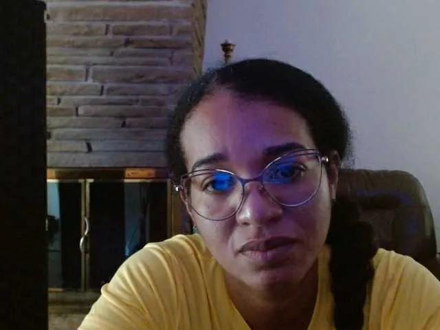 Offline Moranguh on BongaCams