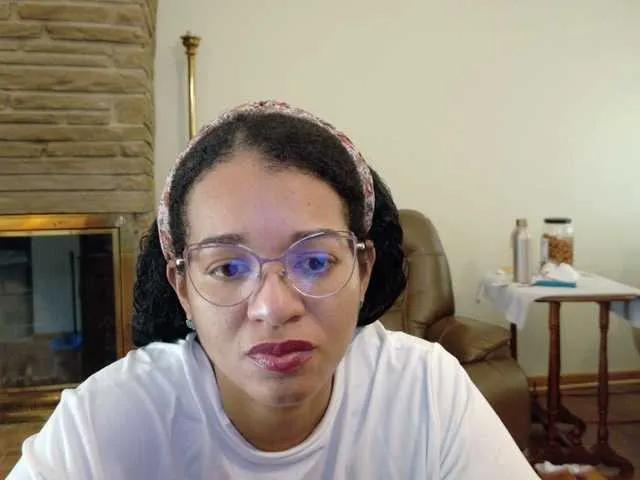 Offline Moranguh on BongaCams