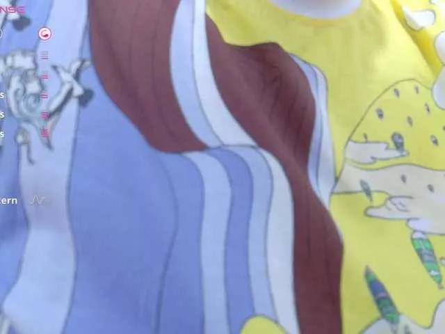 Offline naturalmoommy on BongaCams