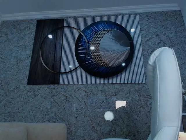 Offline Octaviarouse on BongaCams