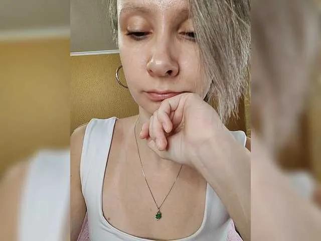 Freechat prettyKris on BongaCams