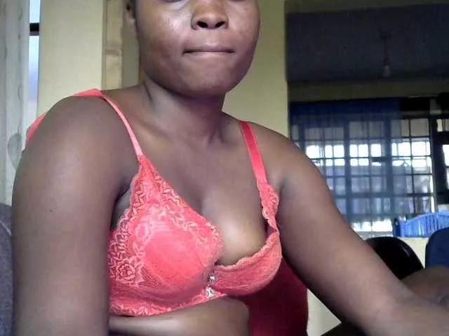 Offline queen-ebony2 on BongaCams