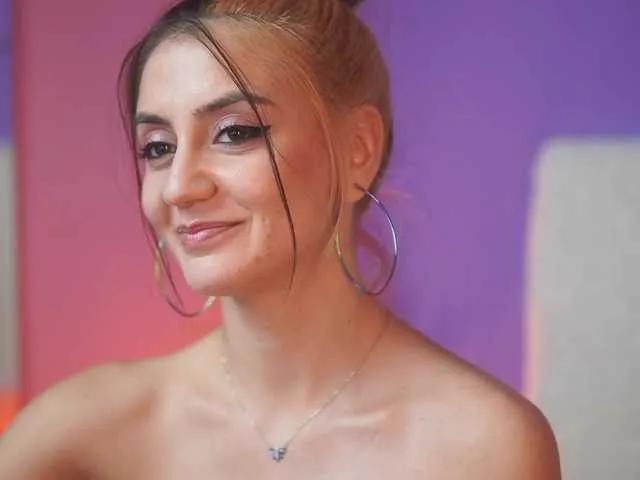 Offline SabrinaHope on BongaCams