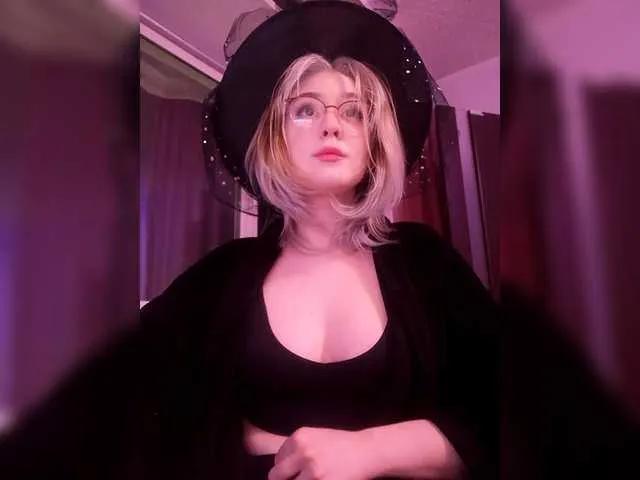 Freechat Shance on BongaCams