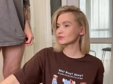 Model Adele_nick2202