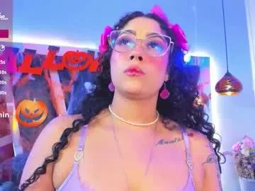Freechat antonellepiercee on Chaturbate