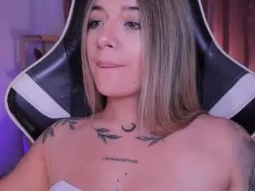 Freechat ashleyvalirya on Chaturbate