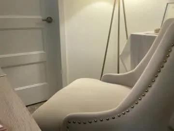 Freechat blondieslutt on Chaturbate