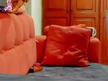 bridgetrodriguez — Ready for this sensual game? Massage my feet with oil  #mature #bigass #feet #soles #milf [119 tokens remaining]