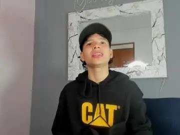 Freechat camillo_virgil on Chaturbate