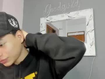 Freechat camillo_virgil on Chaturbate