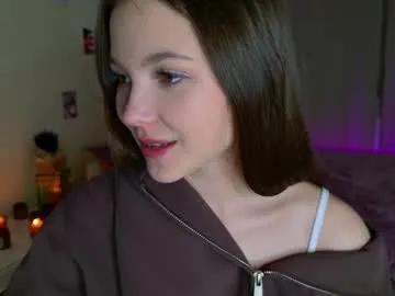 Freechat charming_bliss on Chaturbate