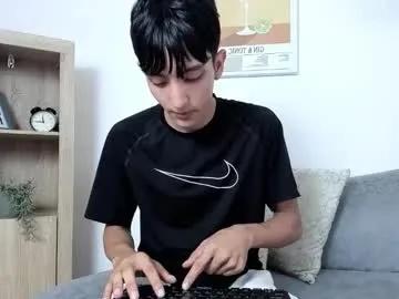 Freechat dear_jeycot on Chaturbate
