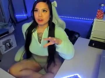 Freechat dolllface on Chaturbate