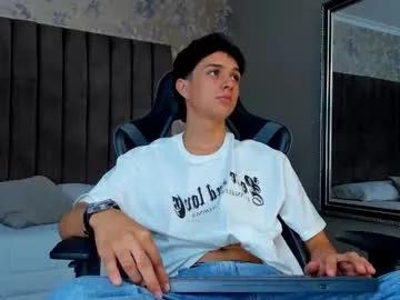 ethanlowell — Let's get to know each other...Getting hot & I want fun! #latino #master #lovense #cashmaster #muscle