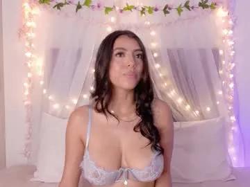 julie_bennet — striptease [99 tokens left] 