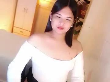 Freechat kayleepinay on Chaturbate