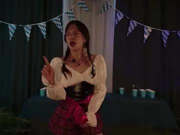 Freechat koracrosbie on Chaturbate