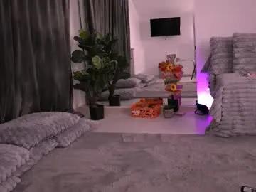 Freechat kyliejoyce on Chaturbate