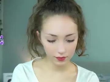 Freechat loriamarzinske on Chaturbate