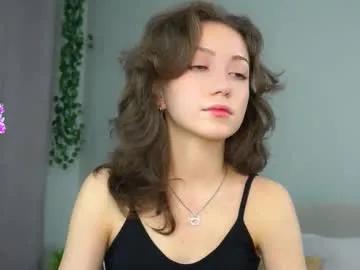 Freechat loriamarzinske on Chaturbate