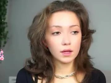 Freechat loriamarzinske on Chaturbate