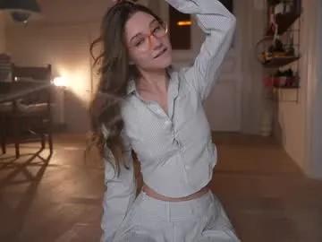 mia_dynasty on Chaturbate