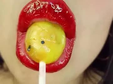 Freechat mia_roux13 on Chaturbate